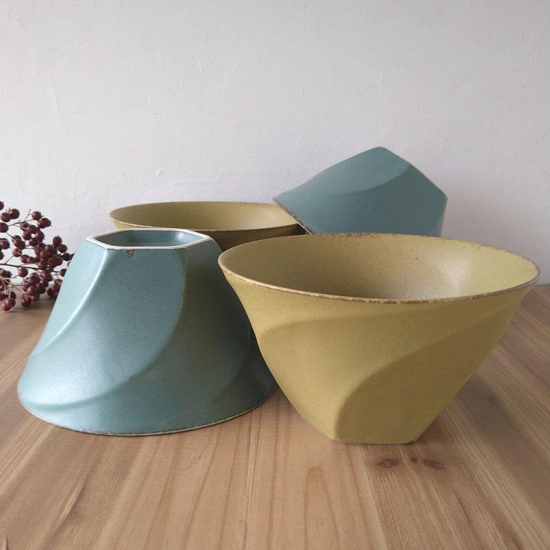 捻り丼4個・濃藍十草 軽量深皿4枚・花型 鉄信楽 深皿2枚・巻十草丼