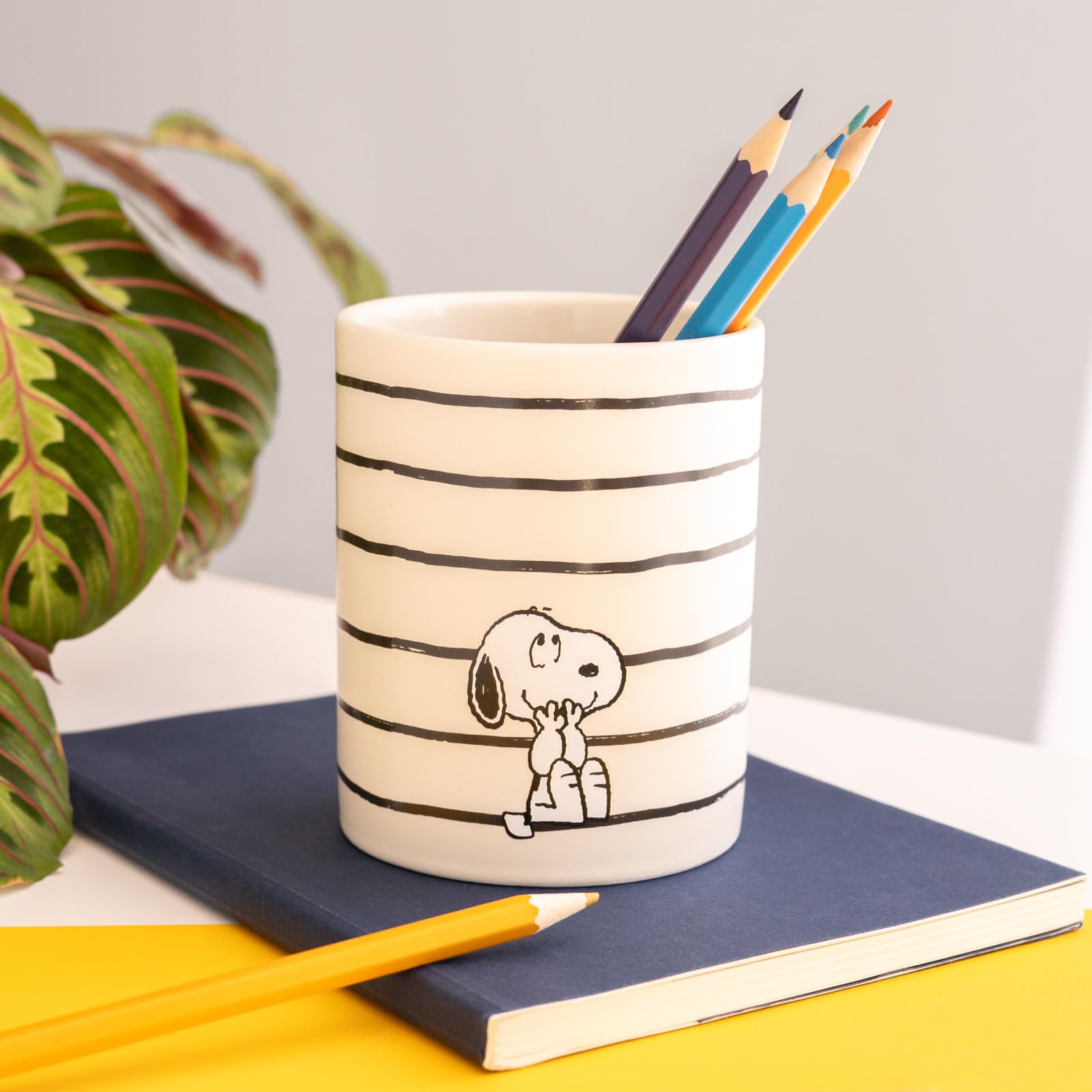 Grupo Erik Pen Holder For Desk - Snoopy Stationery, White - Image 4