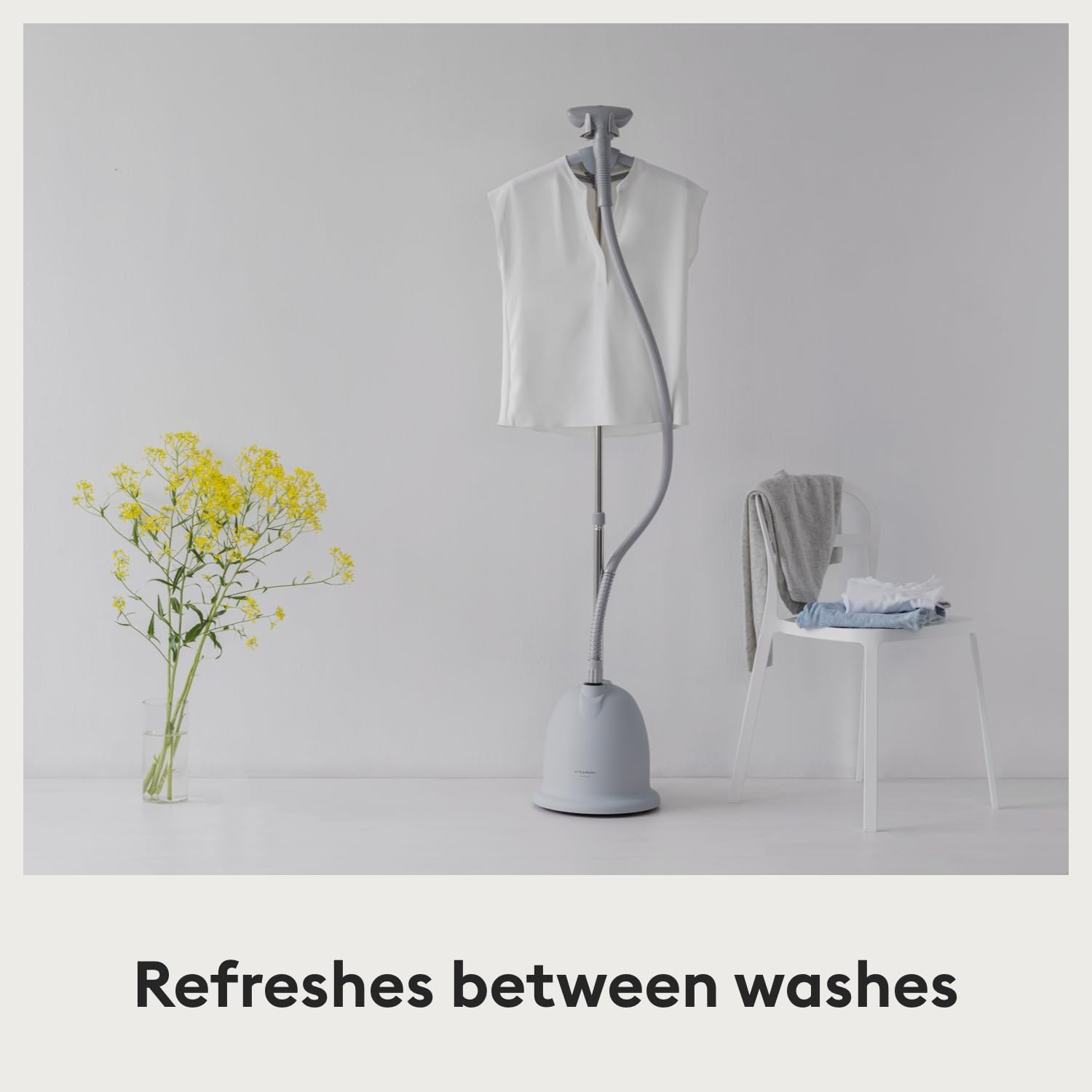 Steamery Ferro da stiro a vapore verticale Cumulus, 900 W/1750 W, emissione di vapore 38 g/min, 60 minuti di vapore continuo, risultati senza grinze, riscaldamento in 45 secondi, design scandinavo