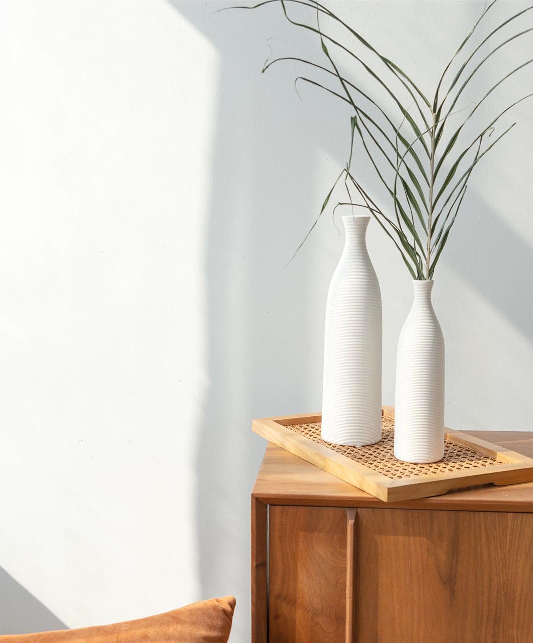 Florero de cerámica blanca de 10 pulgadas, con textura, acanalado, minimalista, decorativo, moderno, para hierba de las pampas, mesa, estantería, repisa y entrada, decoración del hogar 7