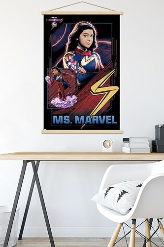 Miniatura 5 de Trends International Marvel The Marvels - Póster de pared de Ms. Marvel, 22.37 x 34.00 pulgadas, paquete de impresión premium y colgador de madera