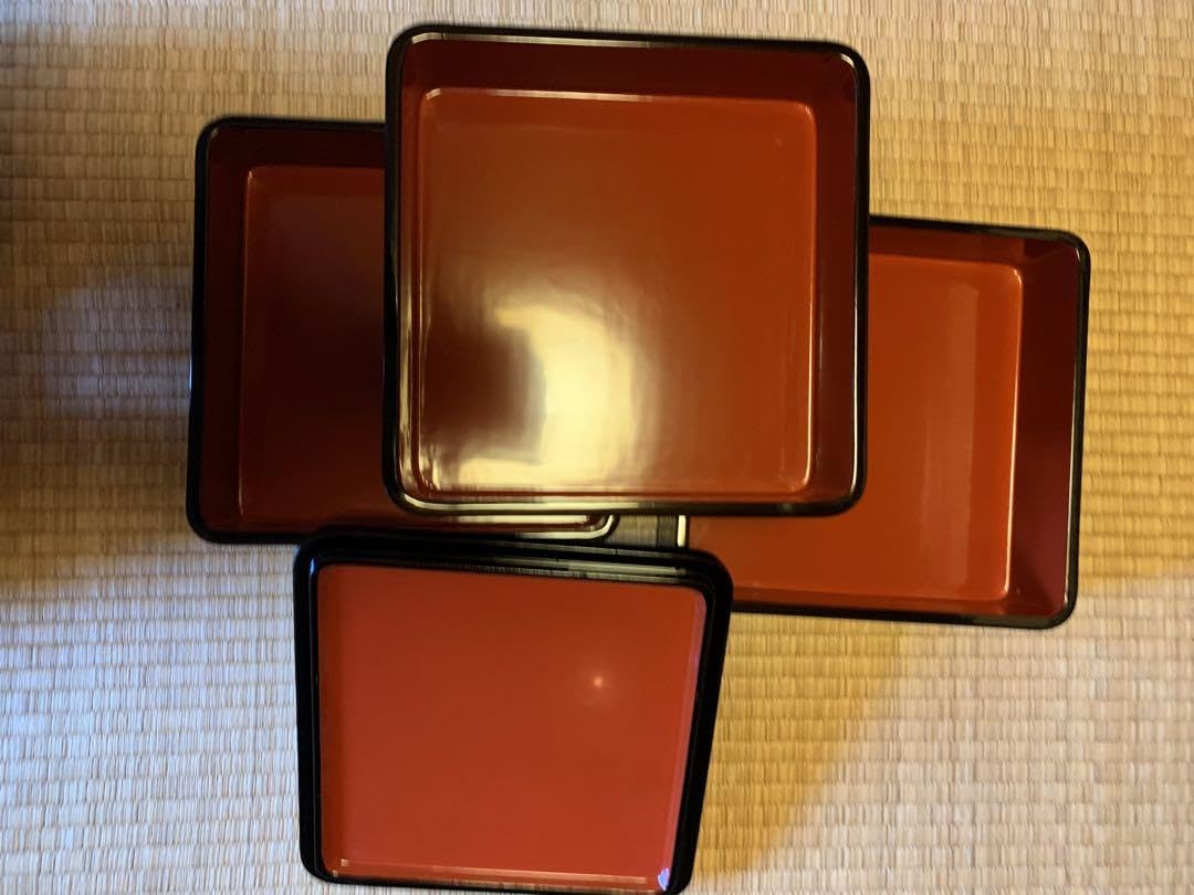 Amazon.co.jp: 三段重箱 笹本金蒔絵 越前塗り : ホーム＆キッチン