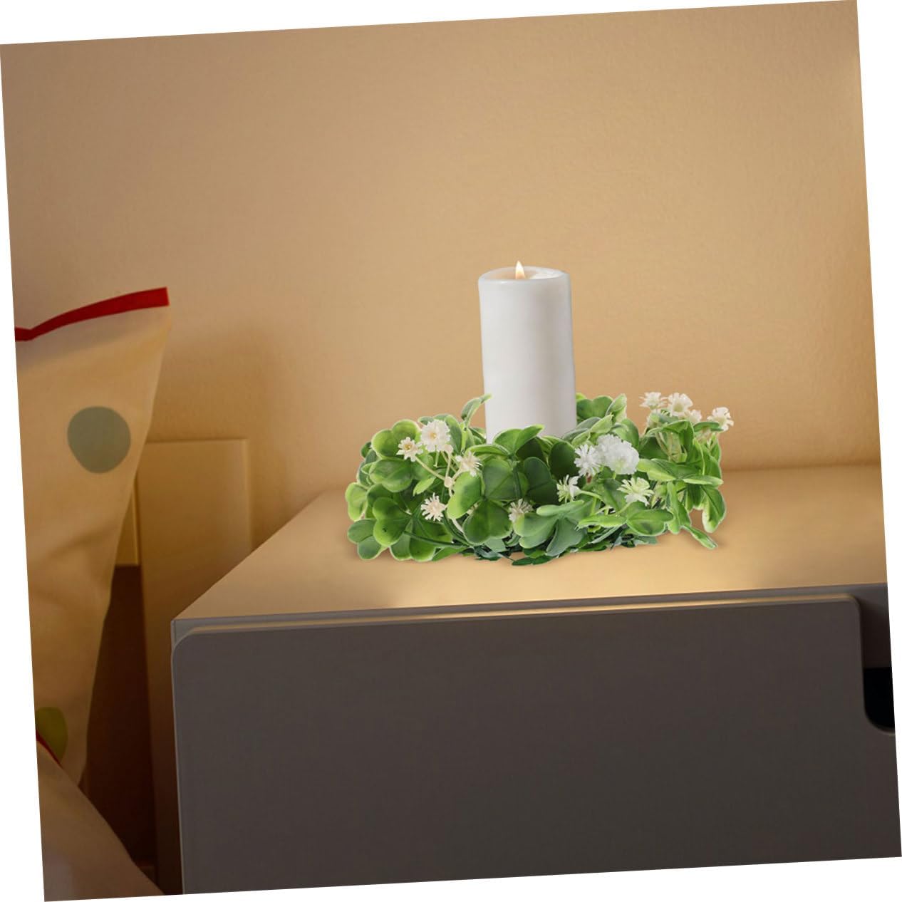 VOSAREA 2pcs Mini Shamrock Candle Wreaths Patrick's Day Centerpieces for Table Decoration Cozy Home Accent for Family Gatherings Celebrations Unique Shamrock Ornaments