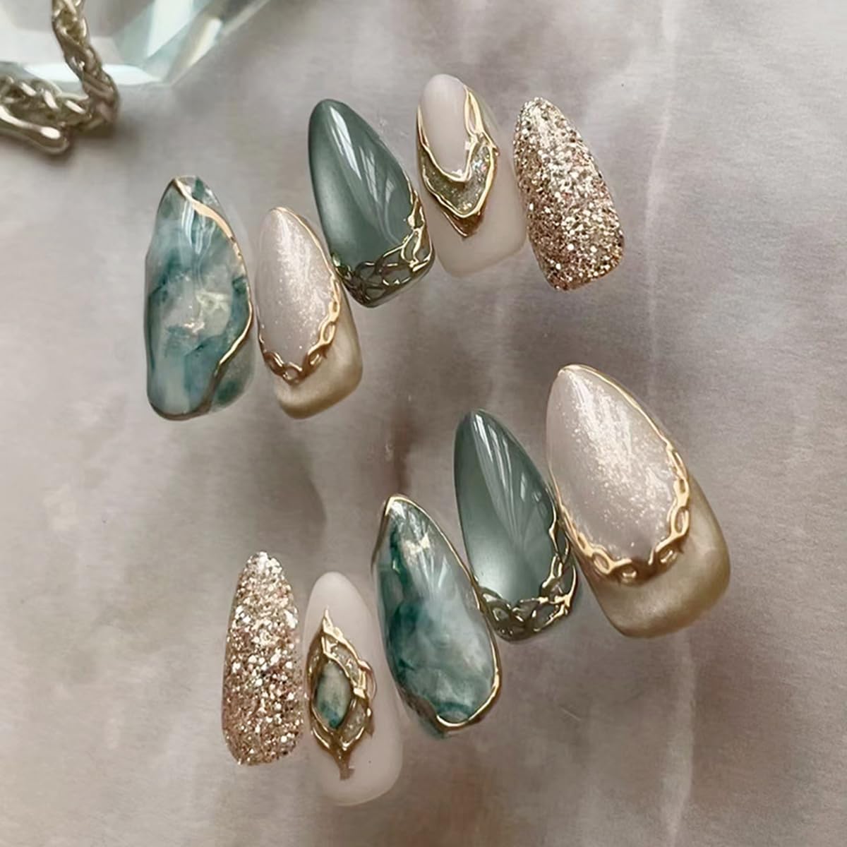 24 Pcs Cat's Eye Press on Nails Short Almond,MINGCHUN Fall Fake Nails Press ons Acrylic Nail Art Tips Kit Full Cover False Nails Glue on Nails with 3D