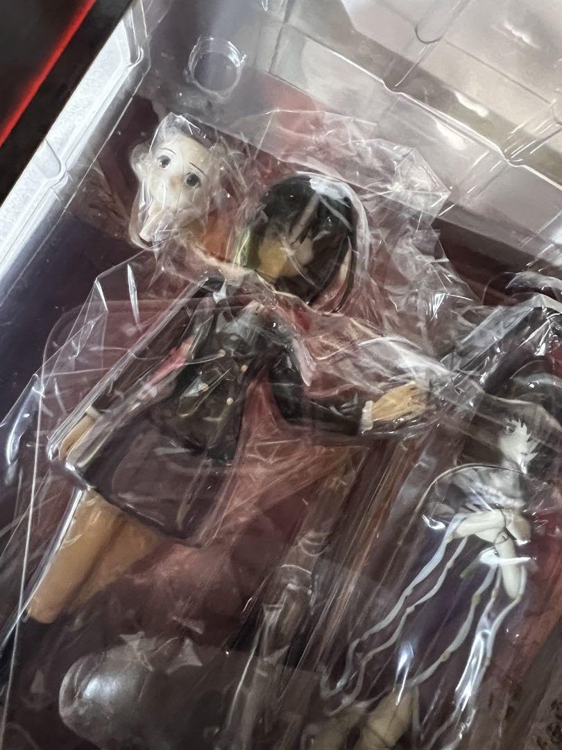 Another 見崎鳴　1/8フィギュア Amazon.co.jp: Another 見崎鳴 1/8 スケールフィギュア : おもちゃ