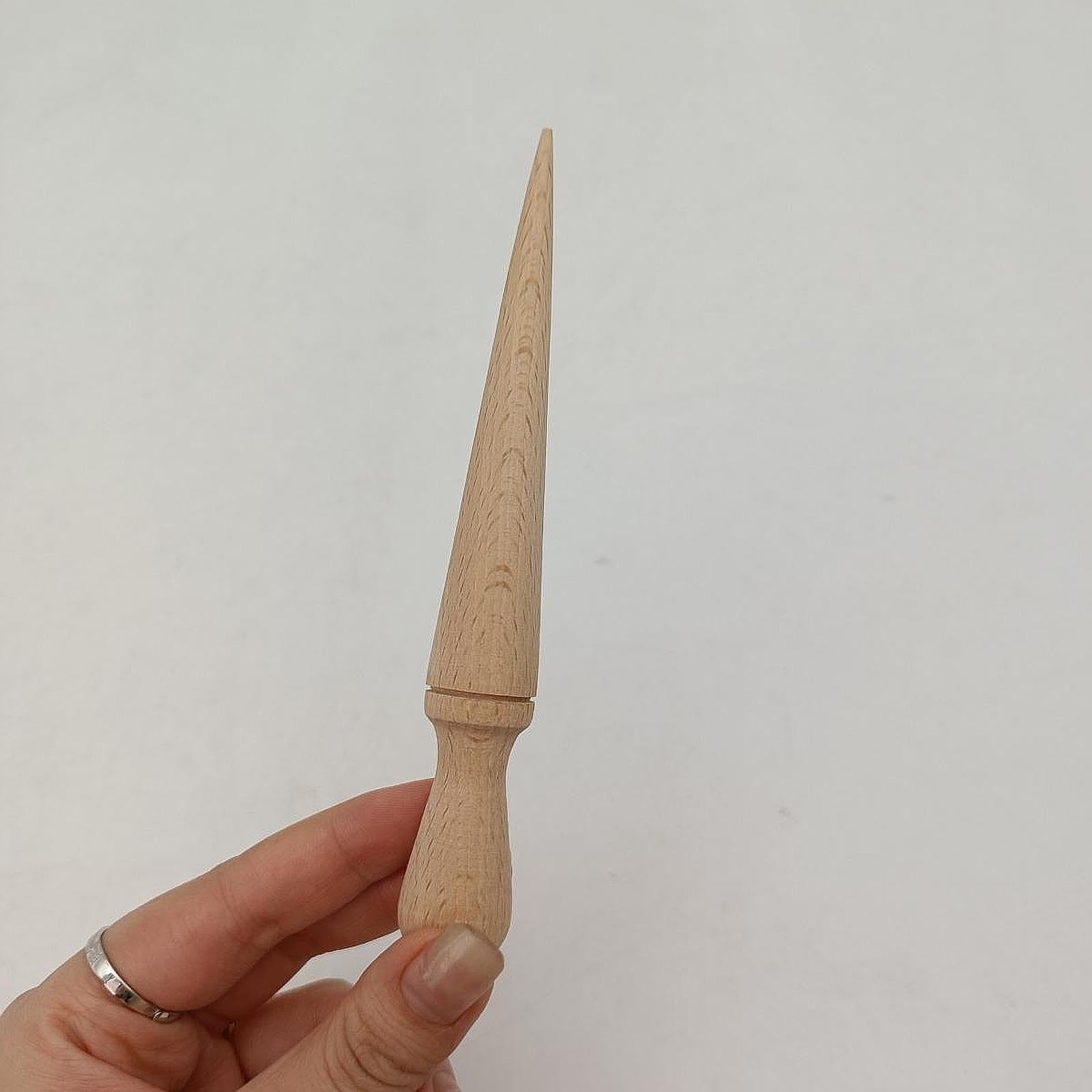 Whtkoph Handheld Bulb Planter,Hand Hold Sowing Seeds Dispenser,Wooden Garden Hole Punch Dibbler Tool for Planting Flowers