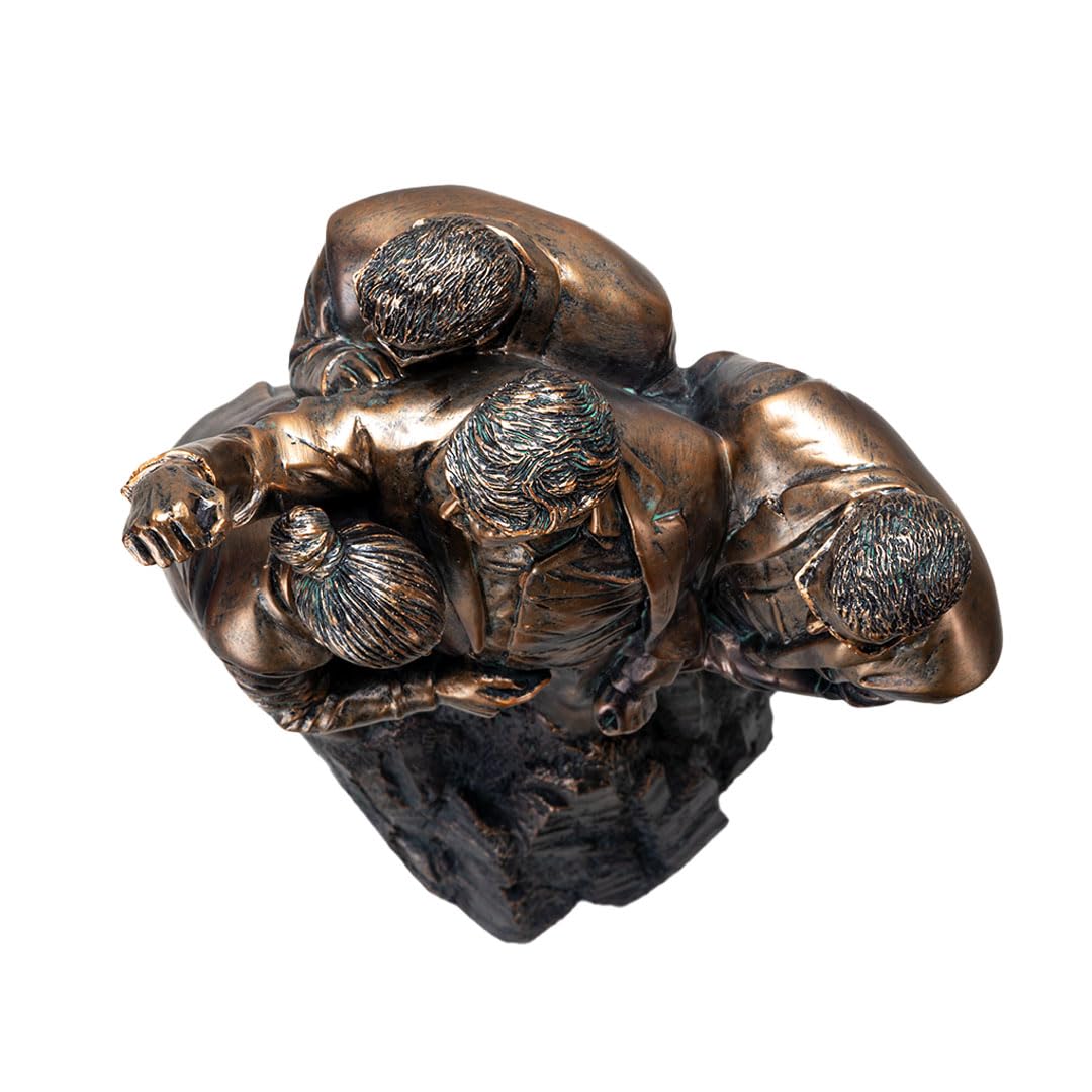 Pacific Giftware Trump Fight, Kunstharz-Figur, detailreich, Bronze-Finish, zeigt ikonischen Moment, Sammlerstück mit amerikanischer Flagge, patriotische Trump-Statue für Heimdekoration und Geschenk