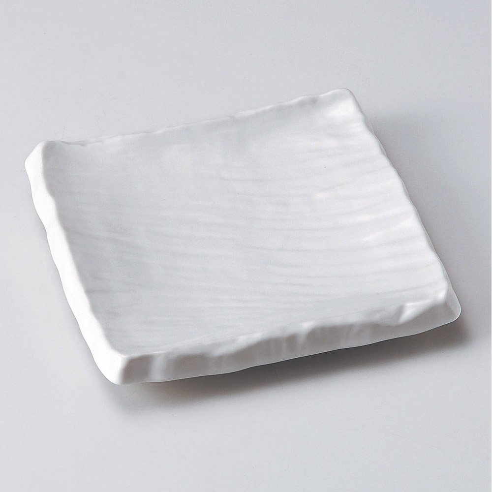 Amazon.co.jp: 白マット荒彫角皿(小) [15.5 x 15.5 x 3.2cm 500g] 【正 
