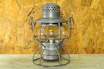 アドレイク ケロ 300 アンバー レイルロード ランタン キャンプADLAKE アドレイク ケロ 300 アンバー レイルロード ランタン キャンプ