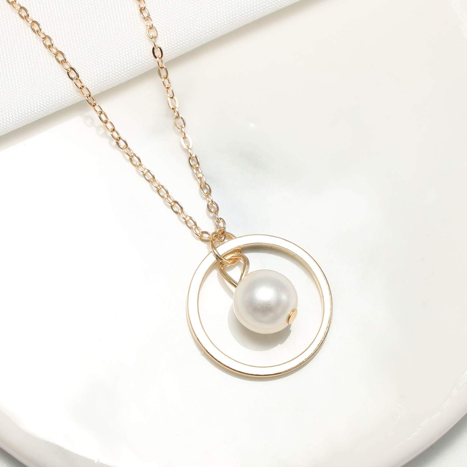 Yienate Fashion Pearl Necklace Chain Simple Hollow Ring Pearl Pendant Necklace Jewelry Accessories for Women and Girls (Gold) - Image 5