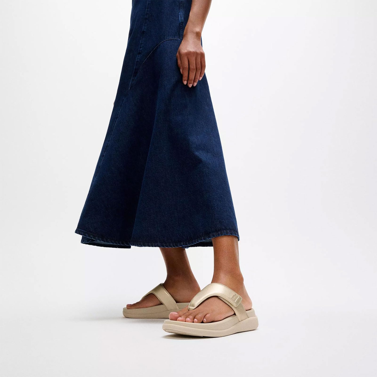 FitFlop F-mode Go Adjustable Flatform Toe-post Sandals Sandali con zeppaDonna