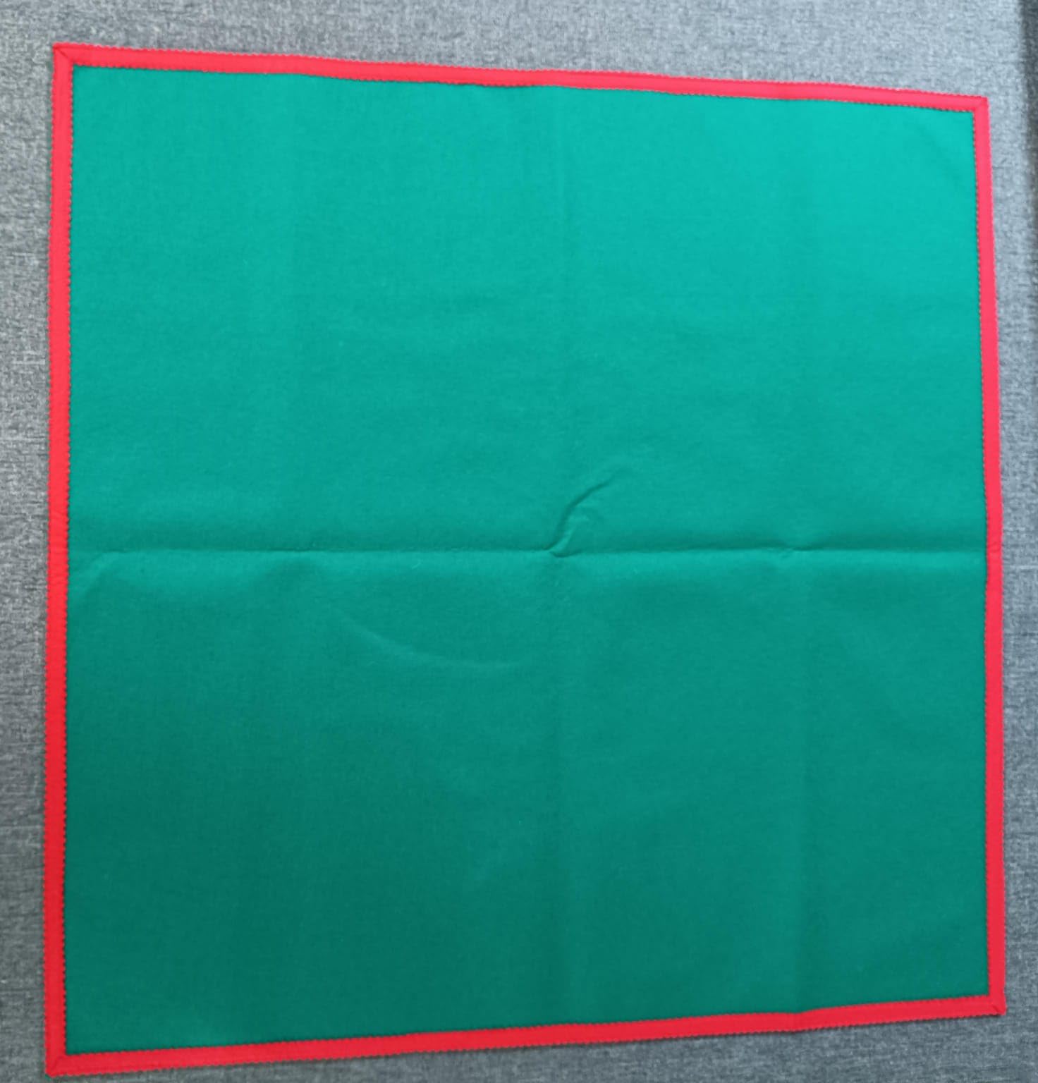 Genérico Tejidos CARRÁ - Tapete de Cartas Fieltro Lana 100% - Alfombrilla Cartas - Tapete Juego Naipes (80 x 80 cm sin ases)