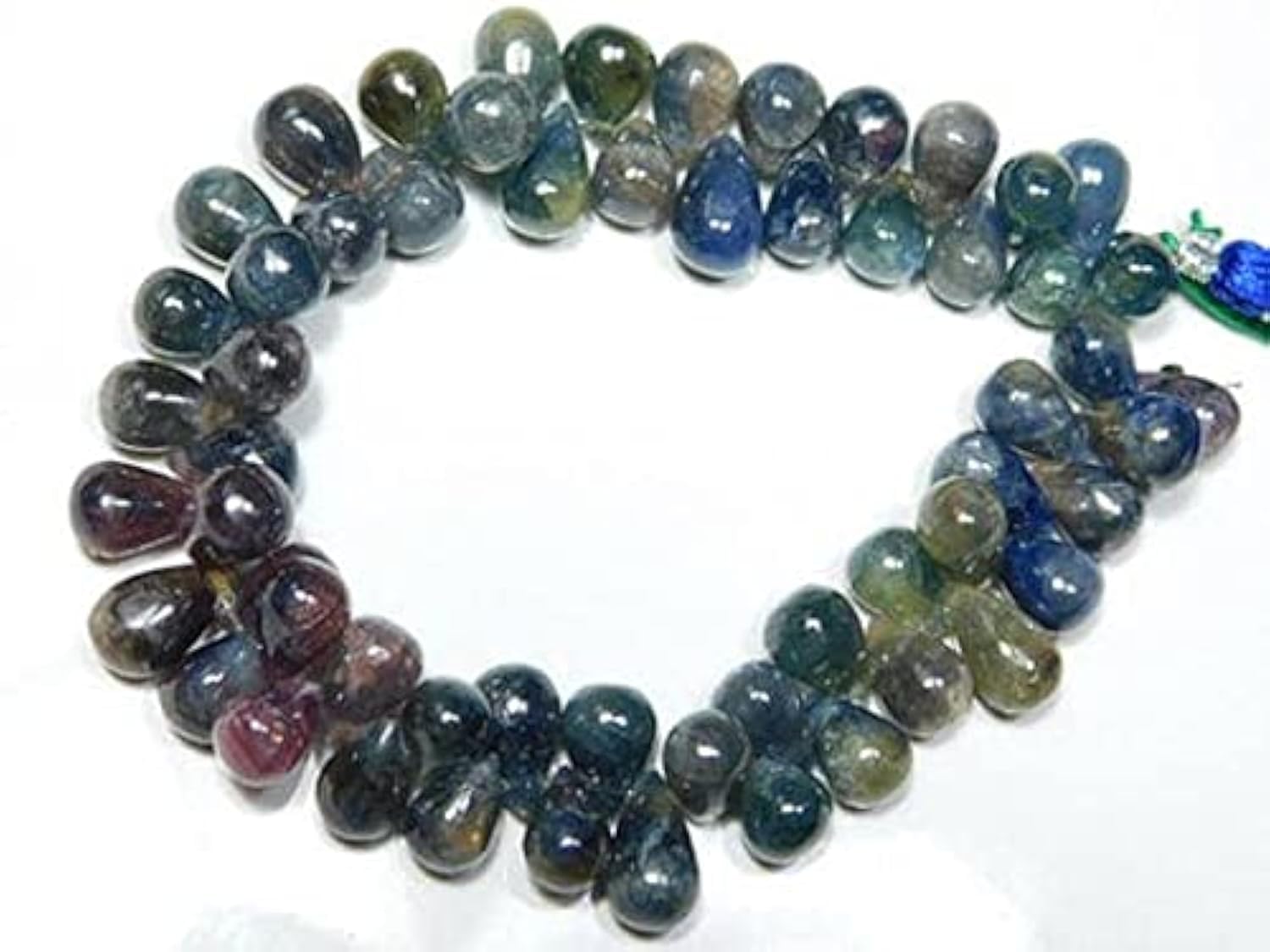 Saphir teal d'Afrique en grosses gouttes lisses 280 carats pour fil de pierres