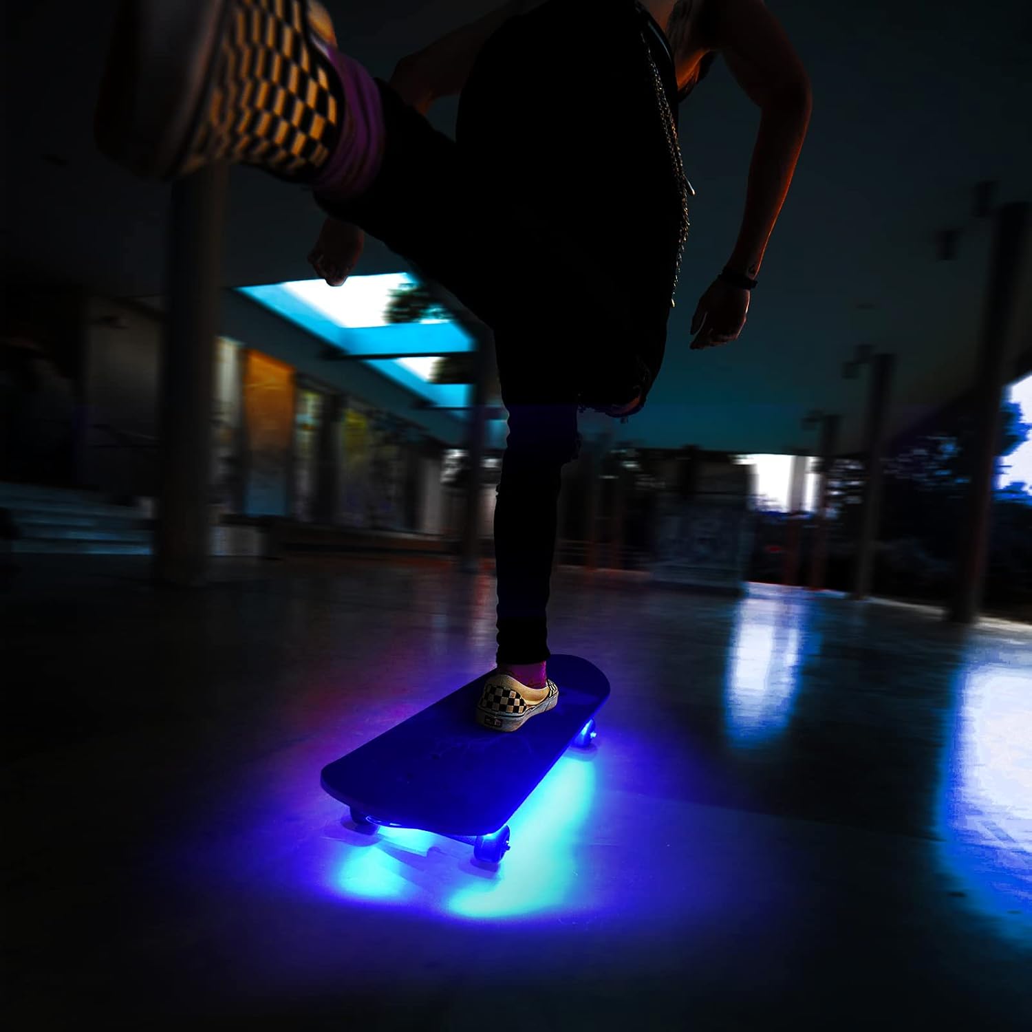 Versión De Carga USB Mejorada Luz LED Para Patineta, Luz De Borde De Patineta Con Control Remoto, 16 Cambios De Color, Libre De Cambios De Baterías, | Compra Online En Yaxa