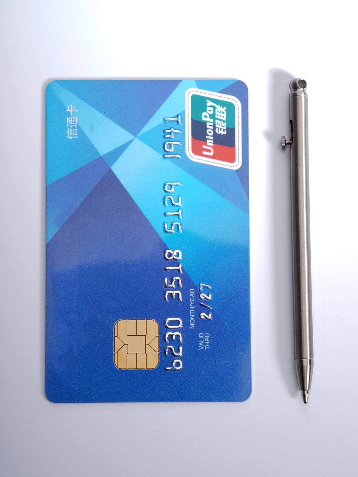 TIKIDESIGN Mini penna a sfera in titanio EDC TKP1, riempitivo tascabile EDC retrattile con foro per portachiavi, penna Mini Titan Bolt Action per uso quotidiano - 5