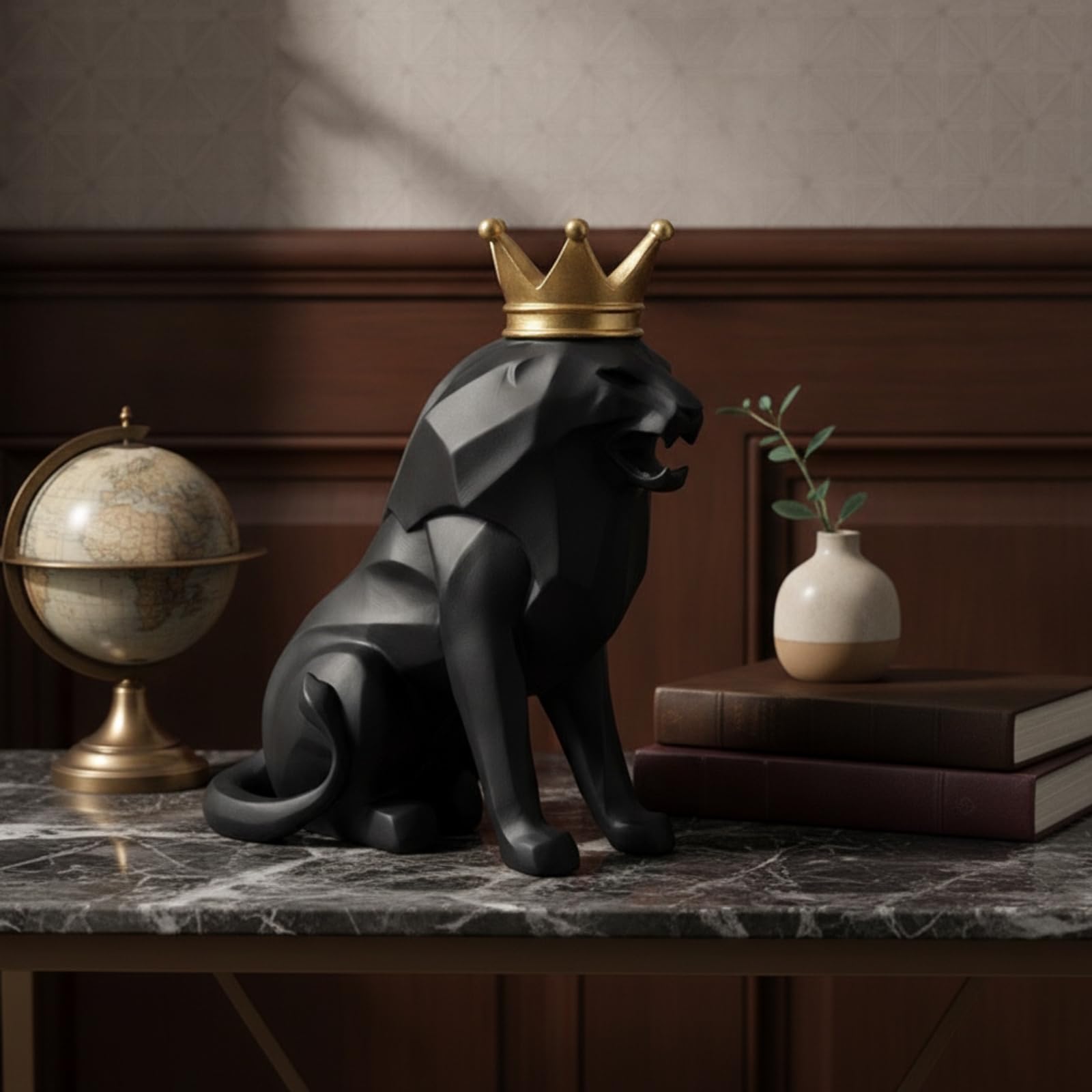 TISHITA Escultura León Corona Estatua Figura Ornamental Estilo Moderno Geométrico en Resina con Cuerpo Elegante para, Grande, León con Corona - Grande 24.5cm Alto X 22cm Largo X 12cm Ancho