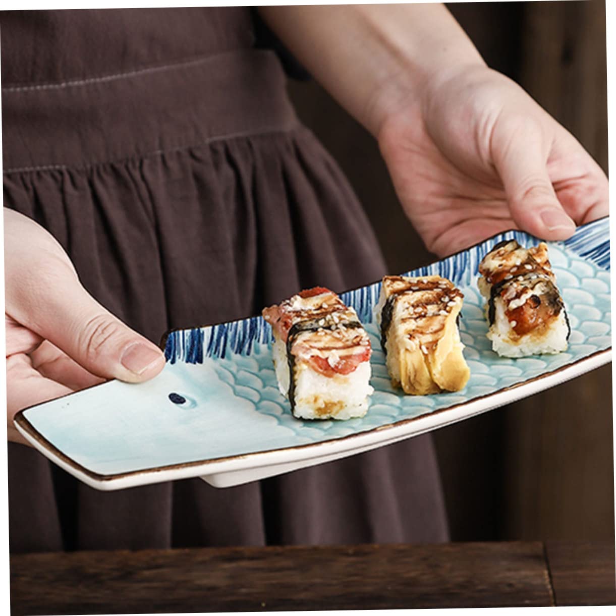 Mipcase Plato de Sushi de Cerámica Forma de Pez 29 Cm Azul Decorativo Resistente para Restaurantes y Hogar Vajilla Japonesa para Sashimi y Mariscos