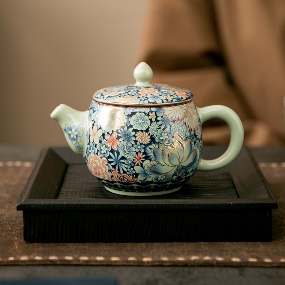 Blue and white Ru kiln, Xishi teapot, tea making, single pot, single household, full of flower, gold, enamel color, Kung Fu tea set, hand-held shell, tea friend gift (flowers)