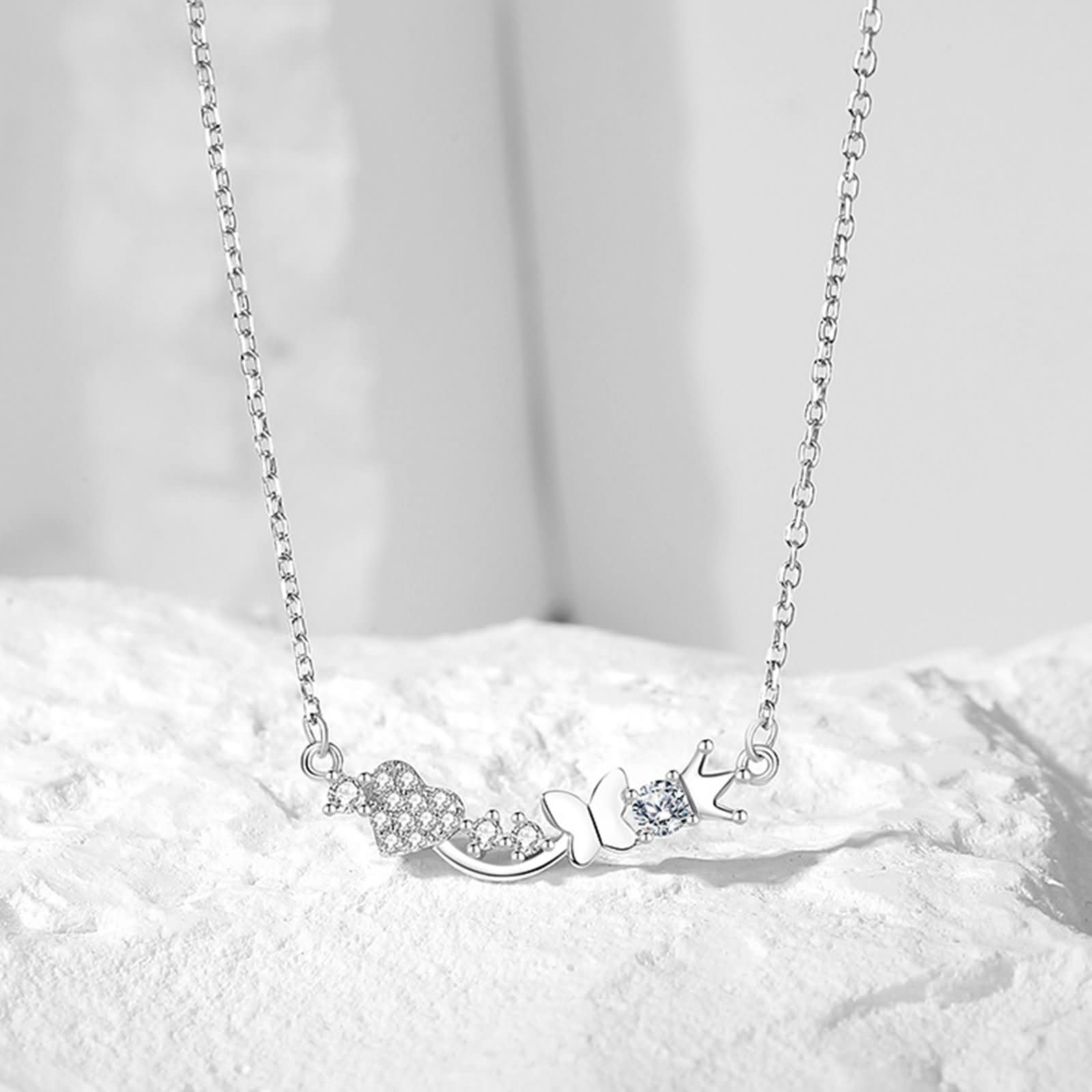 Collar con colgante para mujer, oro blanco de 9 quilates, 14 quilates, 18 quilates, corona de mariposa y corazón con moissanita, collar de plata para mujer de boda