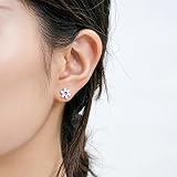 1 paire de boucles d'oreilles à tige en acier inoxydable avec fermoir à vis en forme de marguerite - Dos plat - 6 mm - Oxyde de zirconium blanc - Doré - Hypoallergéniques pour oreilles sensibles - 4