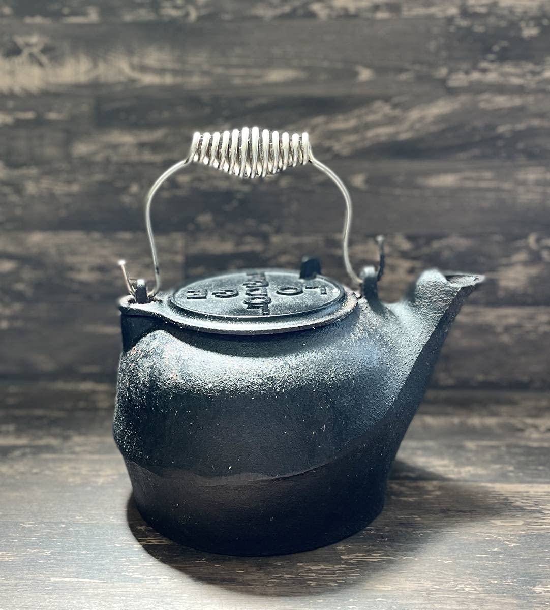 LODGE ロッジ クロスワード ケトル やかん 鉄製ヴィンテージ キャンプ