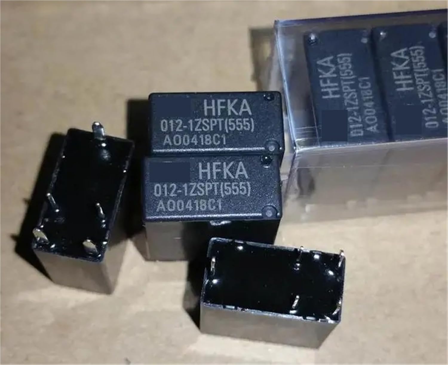 10PCS HFKA 012-1ZSPT(555)/012-1ZST (KA-1C-12V-25A) Relay 5 pins(HFKA 012-1ZST)