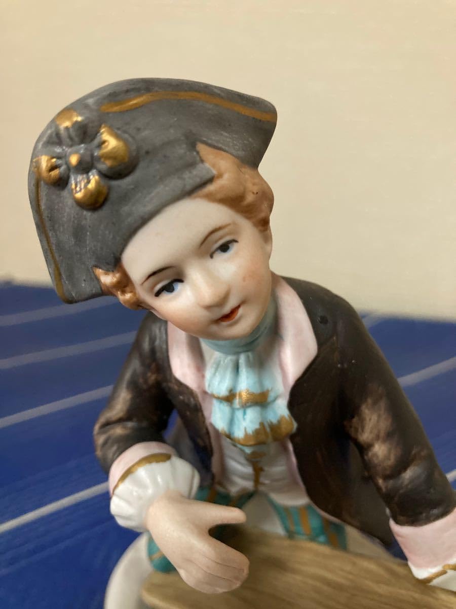 男の子と女の子の陶器人形 Amazon.co.jp: 陶器人形 シーソーを楽しむ男の子と女の子 置物