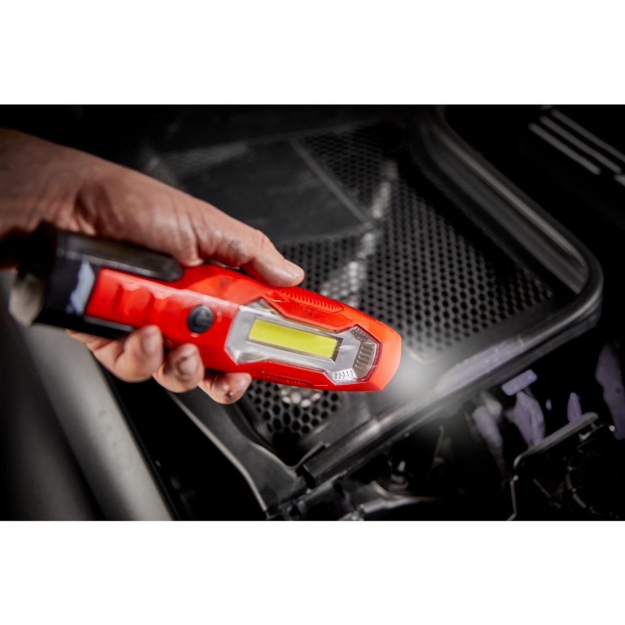 Formula 1 10822 COB-LED - Lampada da Lavoro per Officina, 600 Lumen, Ricaricabile con USB, con Gancio per appenderlo, Magnete, per Auto, Officina, Rosso/Nero