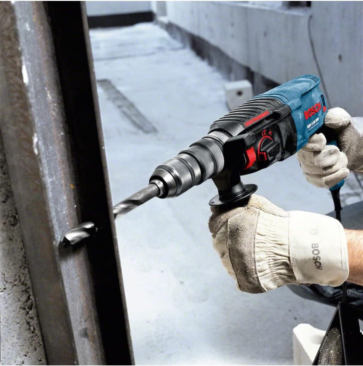 Bosch GBH 2-26 DRE Professional Rotary Hammer with SDS-plus The Fast All - Rounder For Daily Use Easy Grip 800W (220v Corded Europe type C plug)