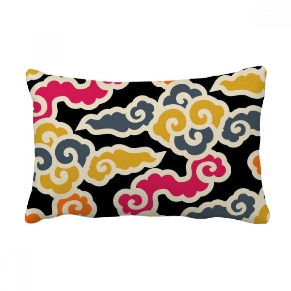 Coussin de decoration japonais avec nuages propices idee cadeau maison multicolore
