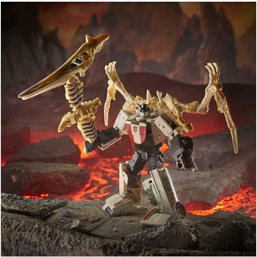 Transformers Toys Generations War for Cybertron: Kingdom Deluxe WFC-K24 Wheeljack Action Figure - Kids Ages 8 and Up, 5.5-inch