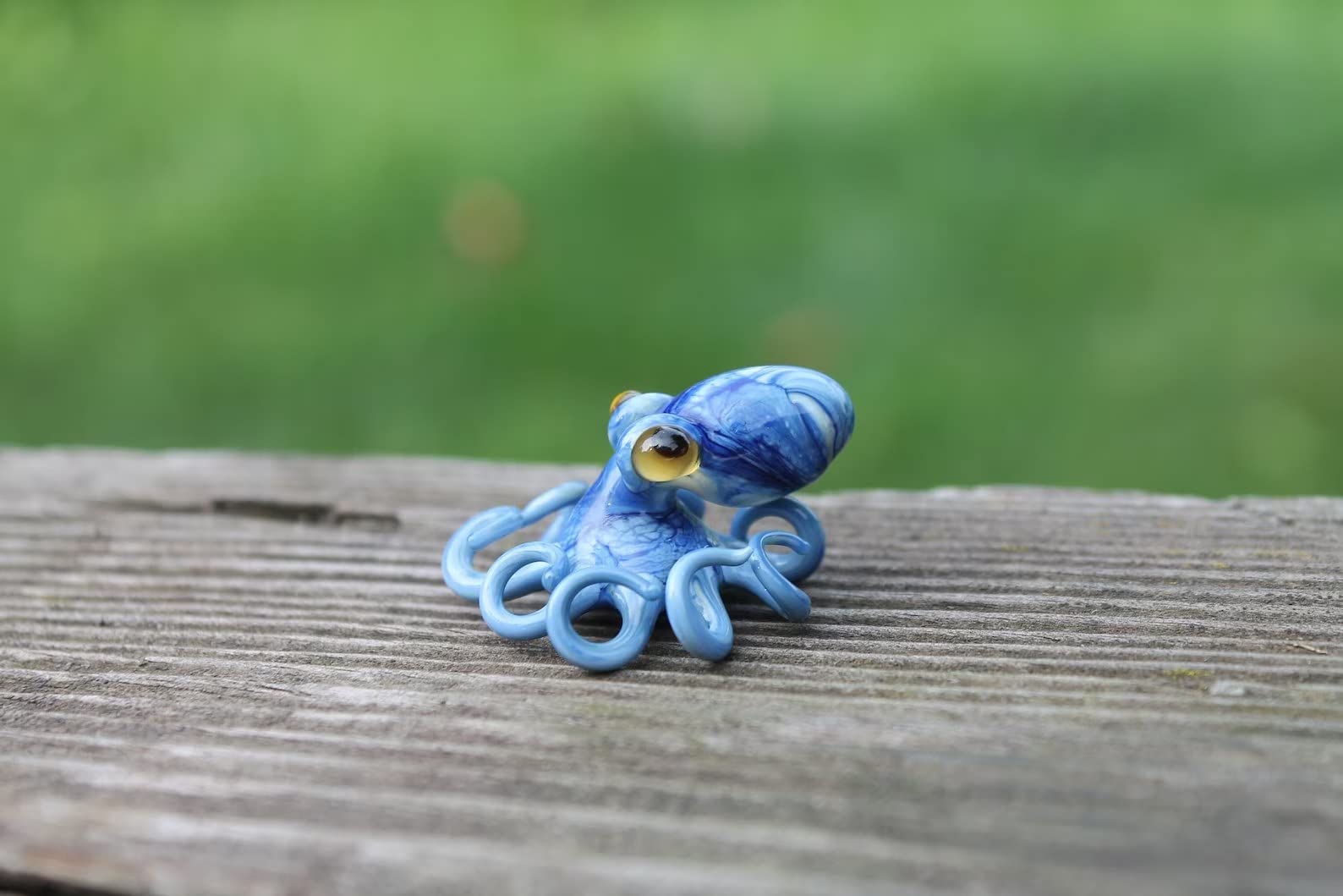 Tiny Glass Octopus Collectible Miniature Octo-Sculpture Petite Glass Octopus Ornament