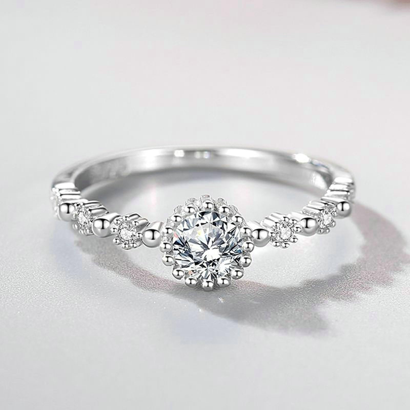 Anillo de mujer de oro blanco de oro auténtico, anillos de compromiso solitario con moissanite de 0,5 ct