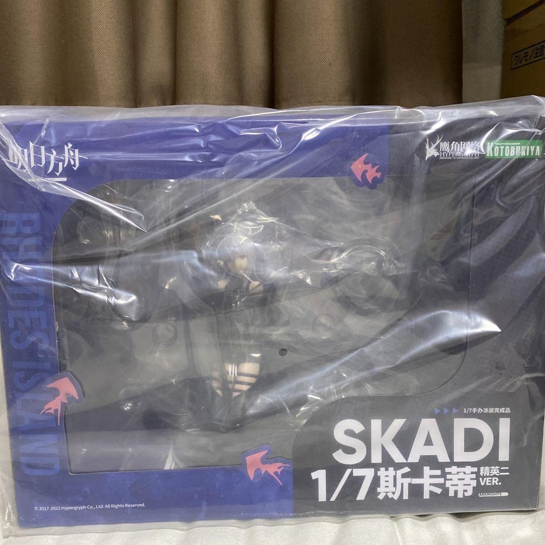 Amazon.co.jp: アークナイツ スカジ 昇進段階二ver. 1/7 完成品