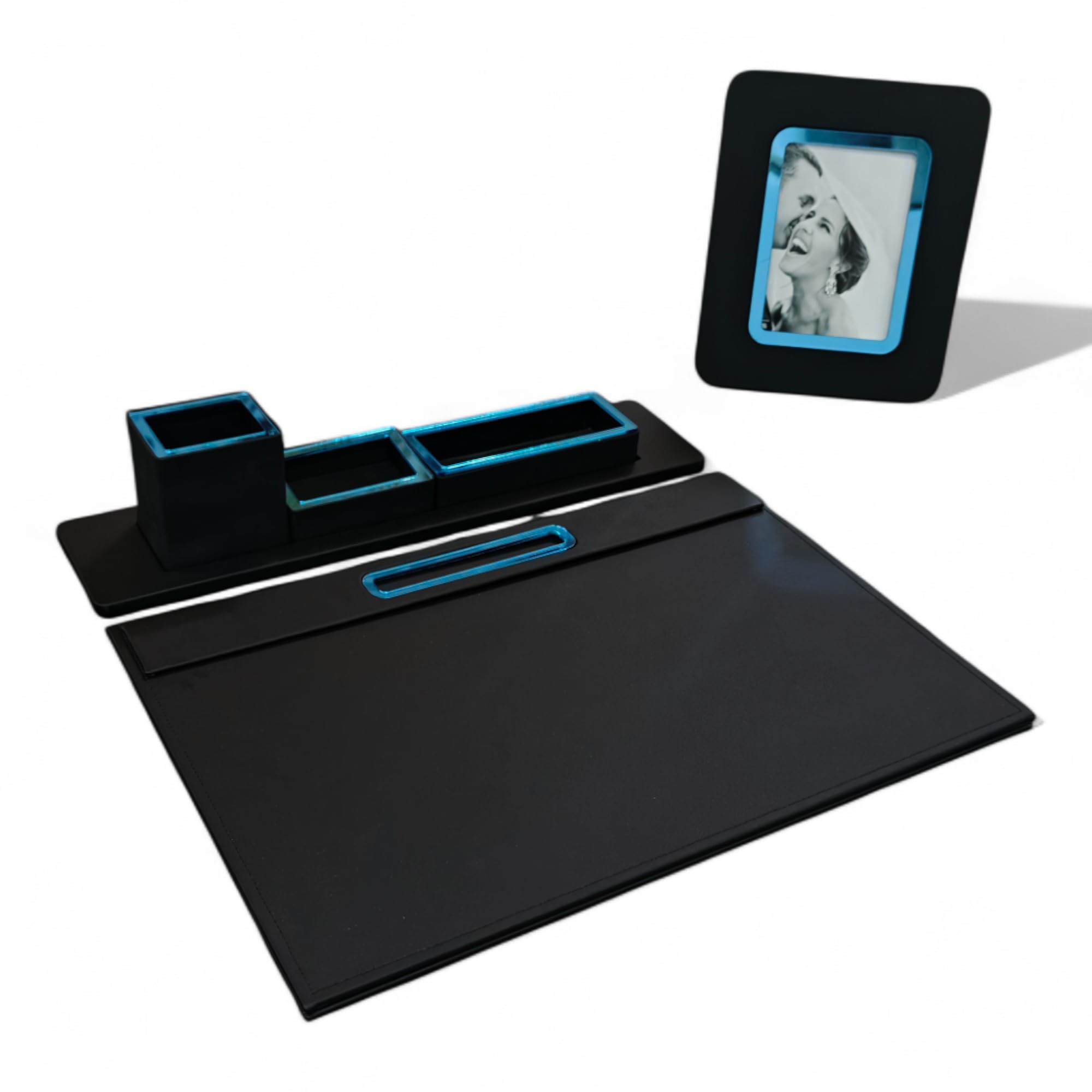 Oggettando Schreibtisch-Set aus schwarzem Kunstleder, 3 in 1, ineinandergreifender Organizer, Stiftehalter, Kartenhalter, Tischrahmen, Schreibtischunterlage – Büro Zuhause (hellblaues Acryl)