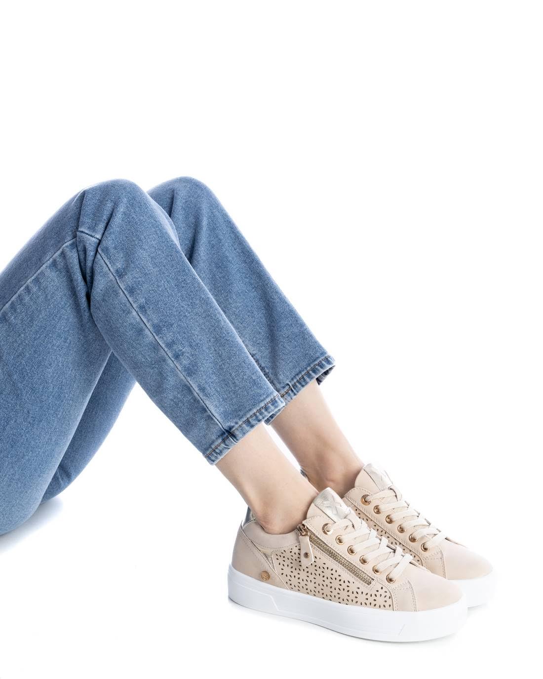 XTI - Sneakers Kobiety - Wygodne i wszechstronne obuwie – moda casualowa