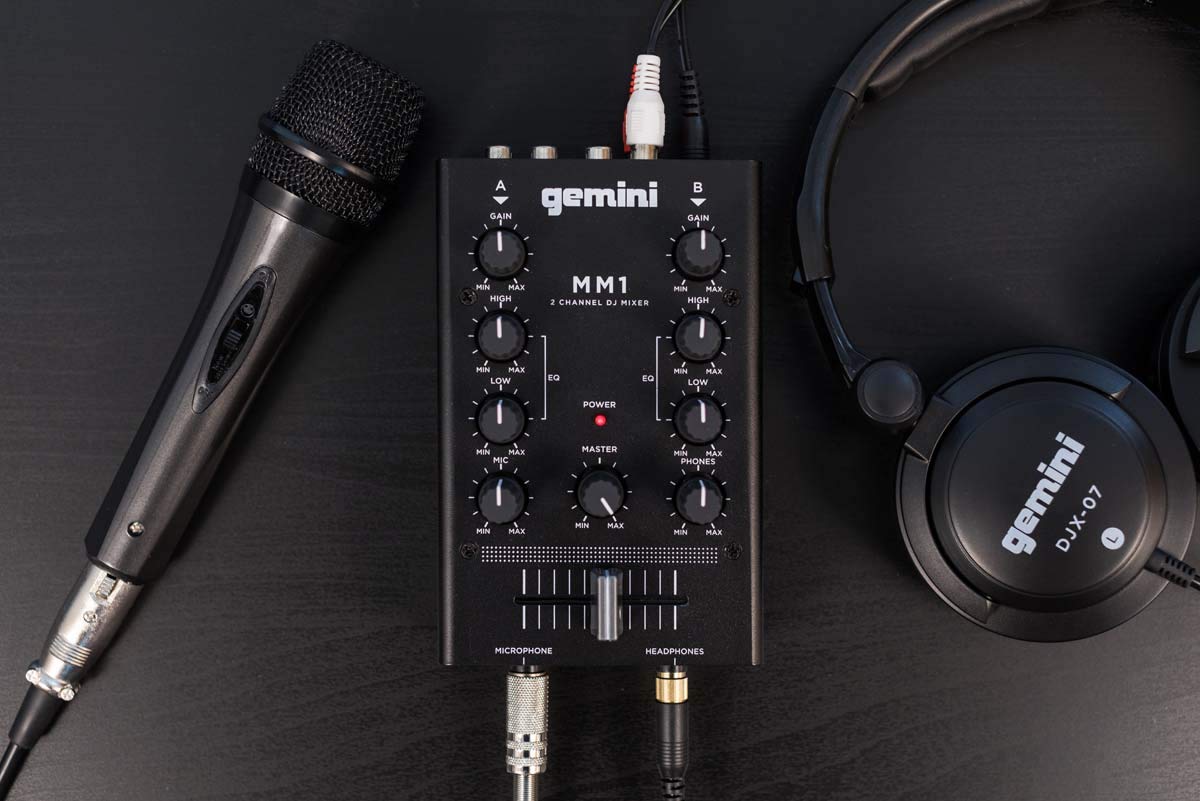 Gemini MM-1 - Mini 2-kanałowy mikser DJ