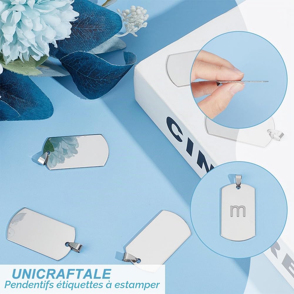 UNICRAFTALE 30 pcs Rectangle Estampage Étiquettes Vierges avec Snap sur Bail Estampage Blancs Pendentifs en Acier Inoxydable Lisse Balancent Pendentif Blancs pour Bracelet Collier Bijoux 43x24x1mm