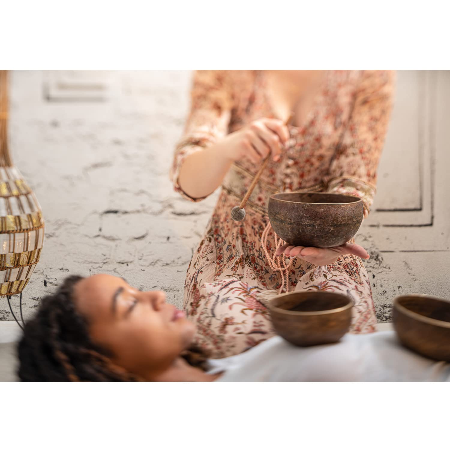 Meinl Sonic Energy SB-O-900 Singing Bowl Origin Series - Campana tibetana + grattugia per campana tibetana + panno in microfibra Keepdrum