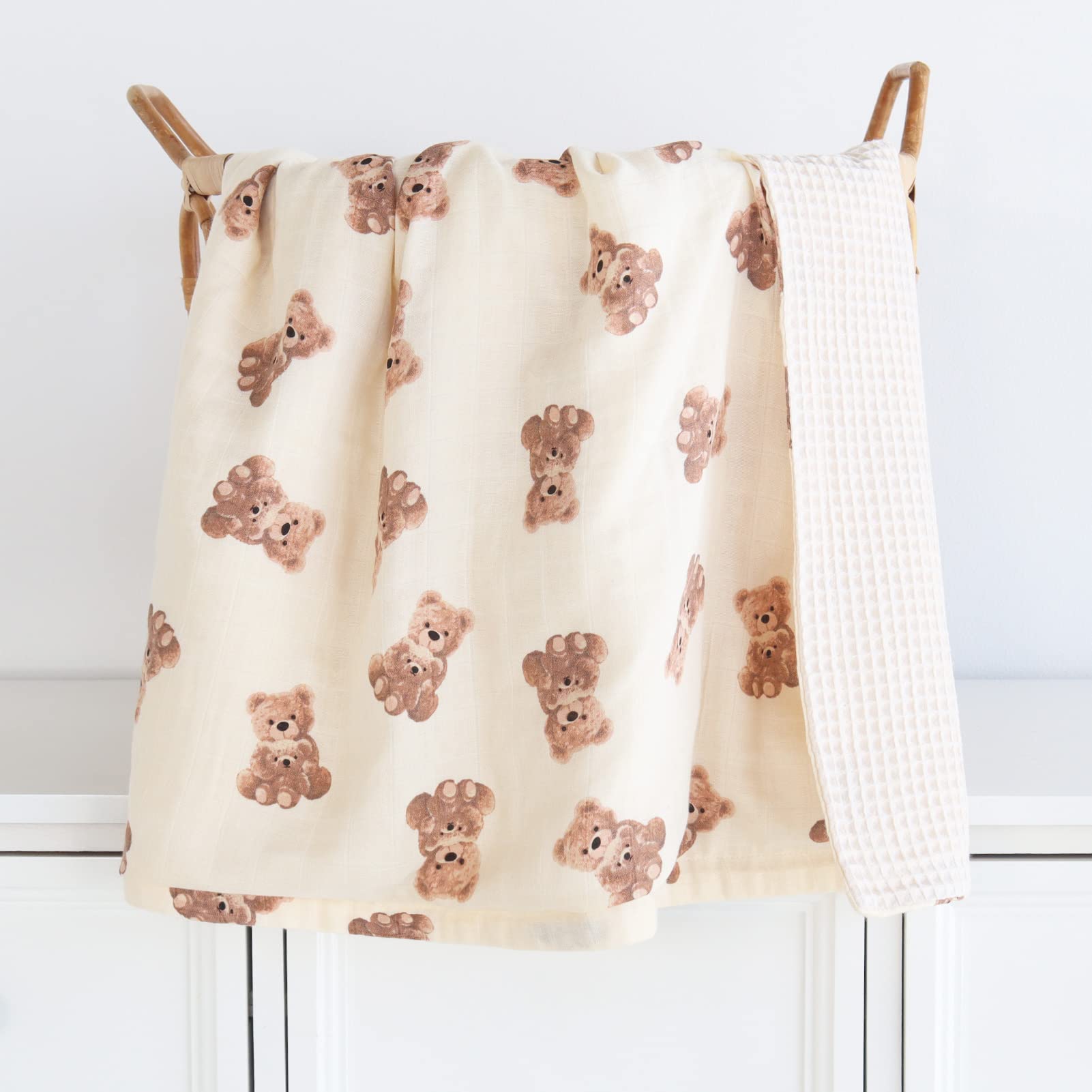 LifeTree Coperte per bambini a nido d'ape, coperte in mussola per ragazzi e ragazze, coperte neutre su entrambi i lati con parte anteriore in mussola e retro a nido d'ape, motivo orso