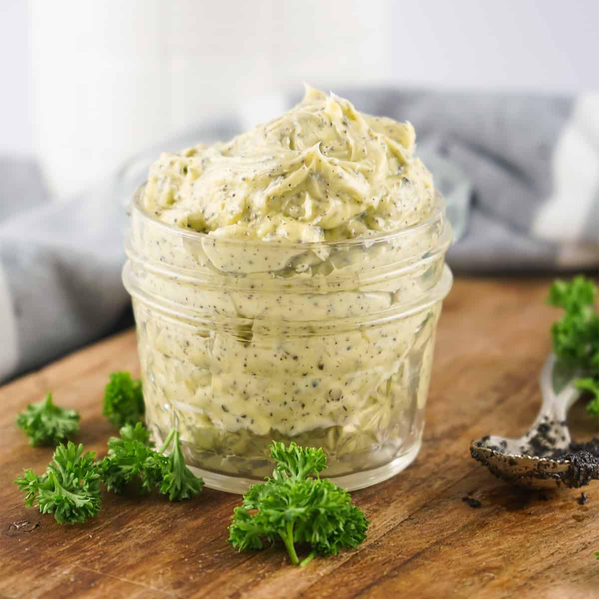 Valnerina Tartufi Burro al Tartufo Bianco | Specialità Gastronomica per Crostini, Bruschetta, Antipasti, Primi e Secondi Piatti | Barattolo 450 gr.