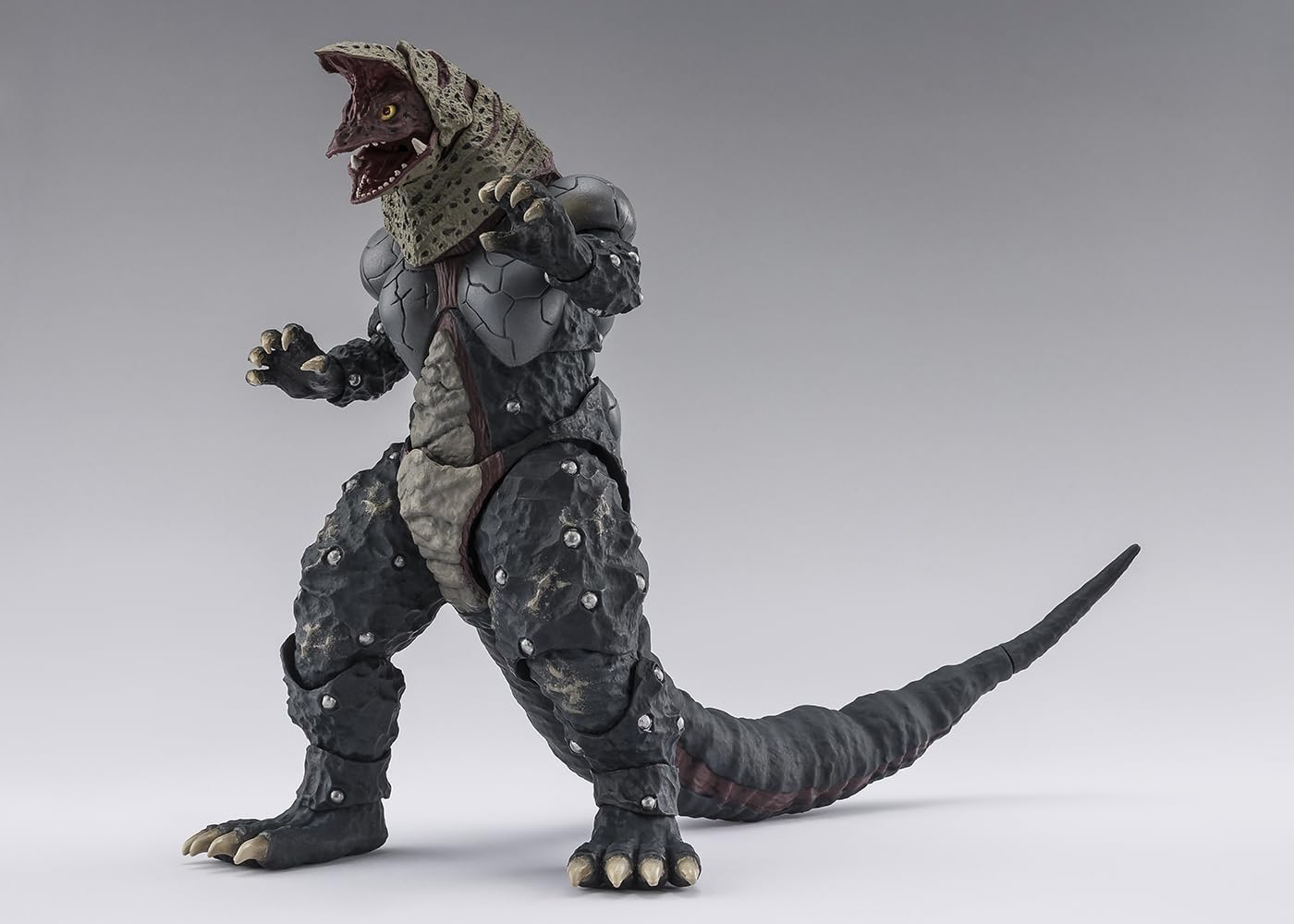 SHFiguarts GOLZA　ゴルザ Amazon.com: TAMASHII NATIONS - Ultraman - Golza 30th Anniversary