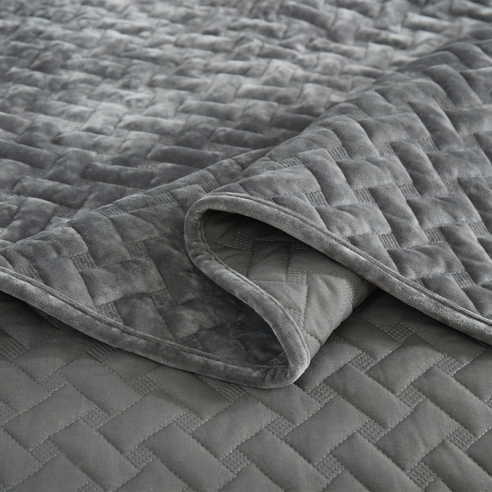 Velvet Bedspread Quilt Bedding Sets,Luxury Elegant Ultra Soft Velvet Comforters Coverlet Blankets,Weave Stitching Pattern Cotton Quilted Bedspread for All Seasons,Grey,King Size | Breathable material, Luxury soft velvet, cotton, Soft and durable, All seasons - Image 7