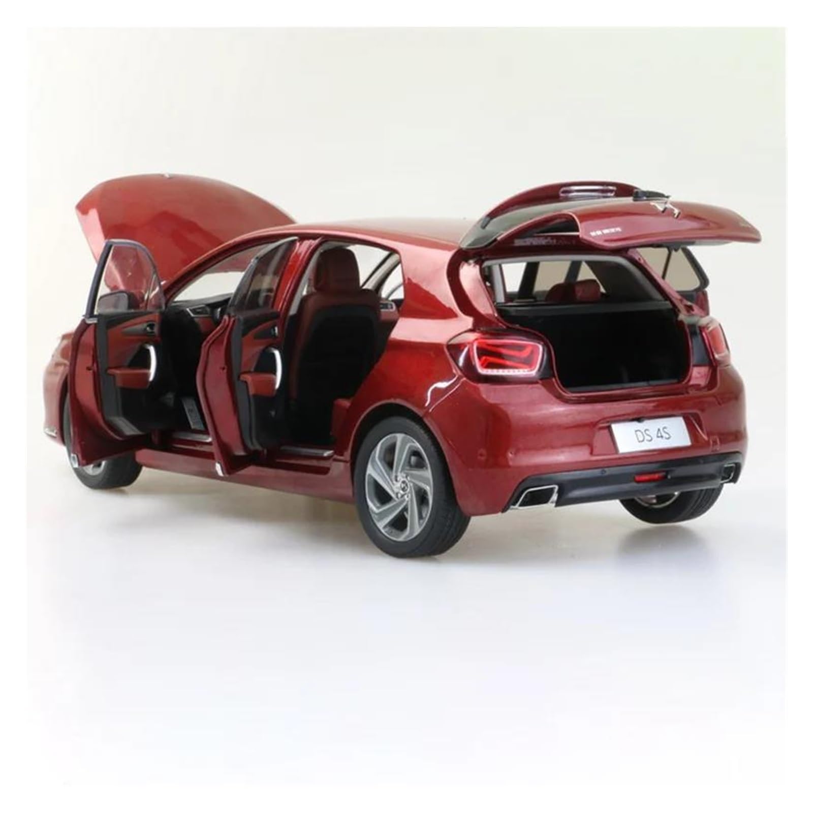 Auto In Miniatura 1 18 È Adatto Per La Collezione E L'esposizione Di Decorazioni Statiche Per Modelli Auto In Lega Changan Ds 4S