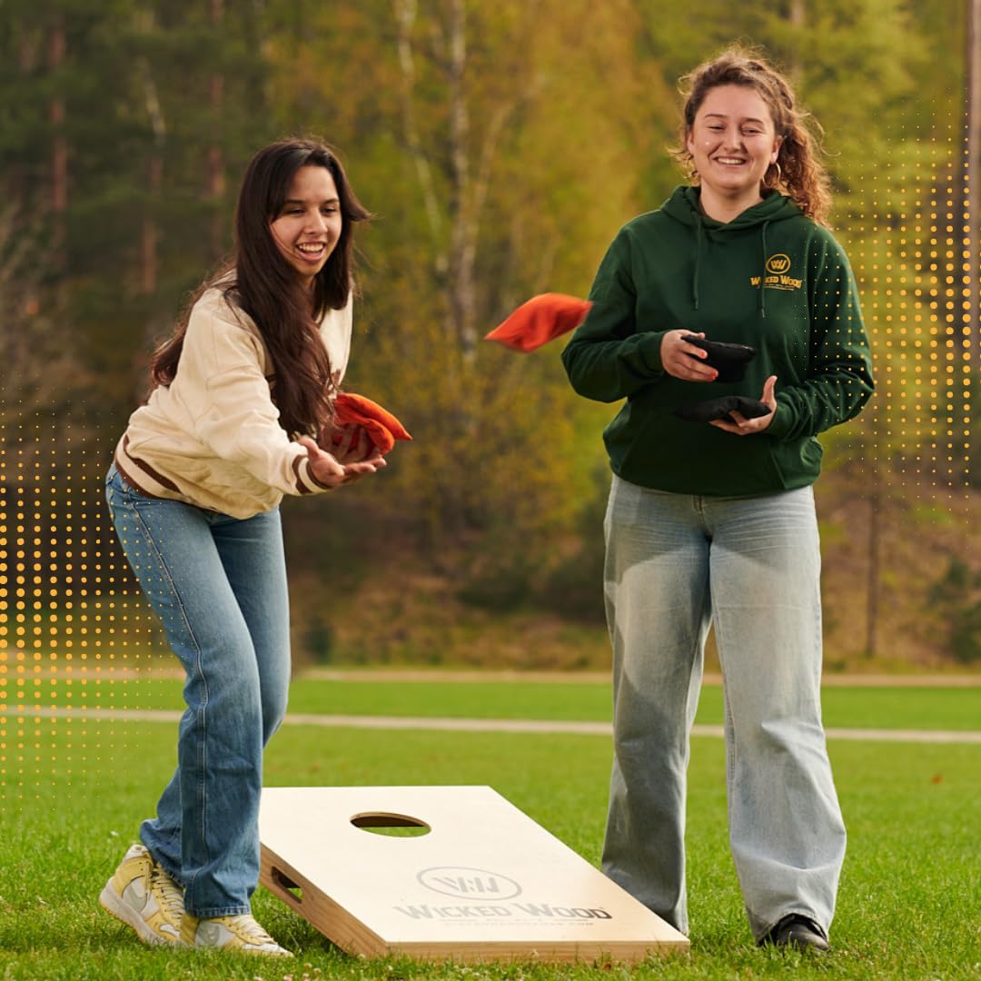 Cornhole Set – 120 x 60 cm - Sackloch Spiel – Wicked Wood – offiziell ACL-lizensiertes Set of Boards – 2 x 4 Cornhole säckchen 450gr - Cornhole Spiel Outdoor