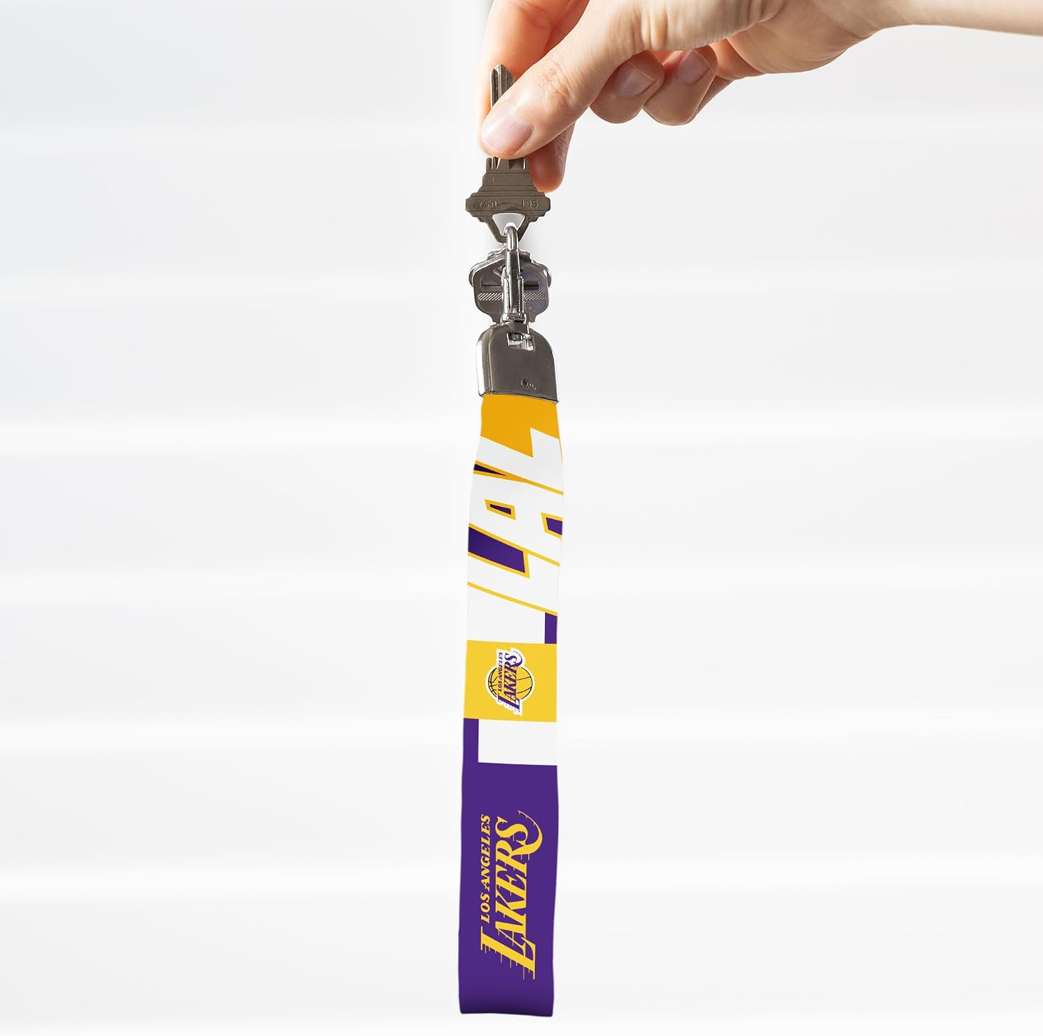 Rico Industries Team Spirit Bottle Opener Keychain – Officially Licensed Metal Opener With Team Graphics