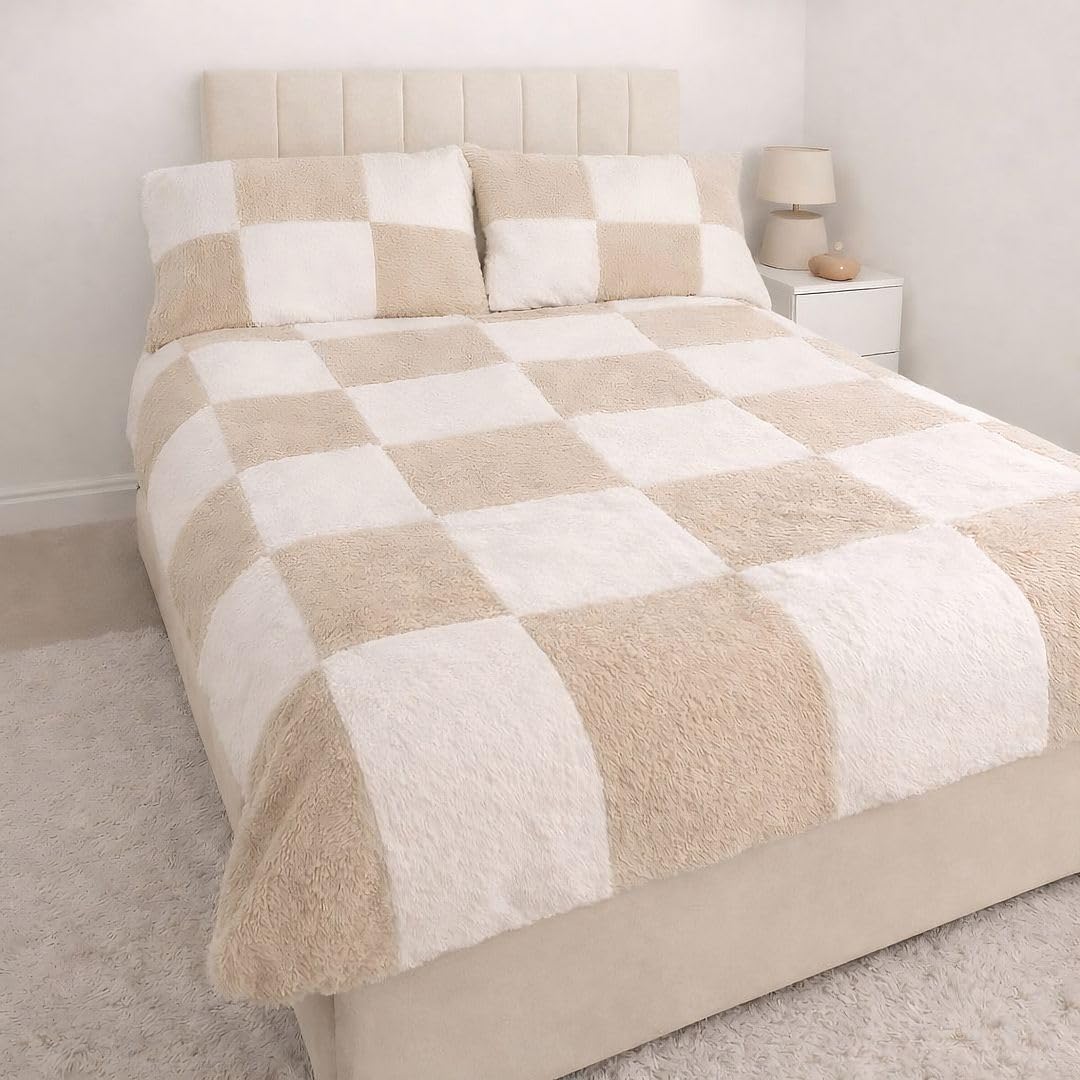 John Aird Teddy Fleece Patterned Square Check Pillow Cases 50cm x 75cm (Cream/White)