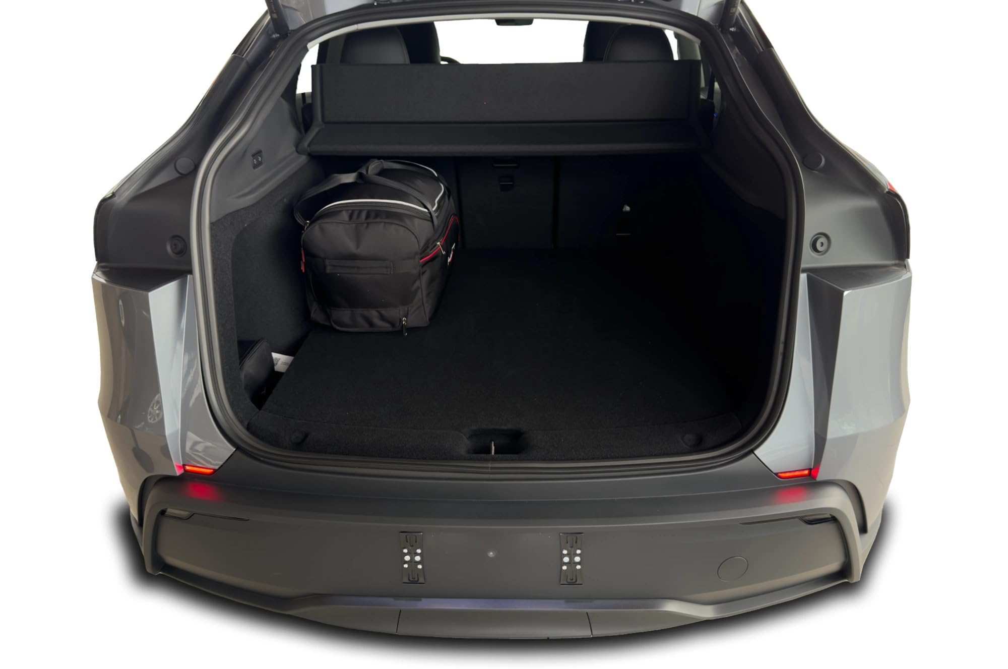 Torba do bagażnika do Tesla Model Y Juniper 2025+, zestaw 5-częściowy, 3 x wózek 67 l + 2 x torba sportowa 65 l, czarna z czerwonymi akcentami