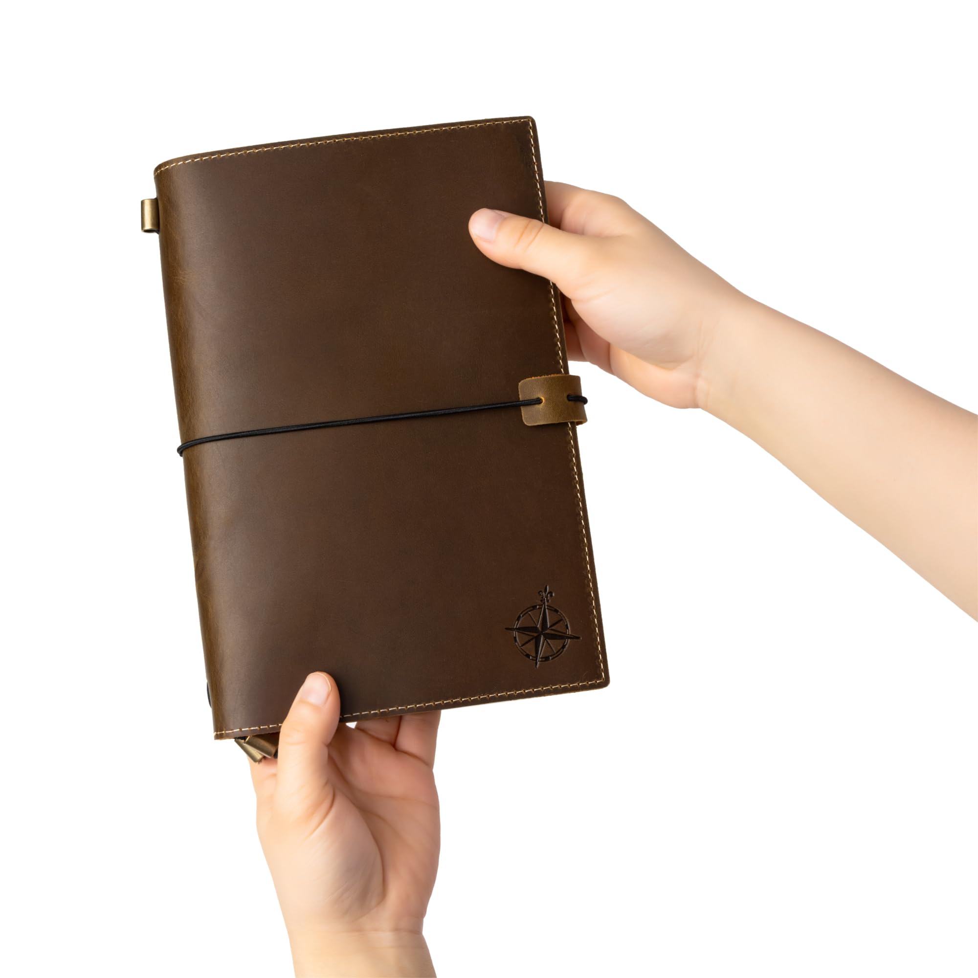 WANDERINGS Cuaderno de Viaje Tamaño A5 con Bolsillos - 6" x8,5/15 cm x 22 cm - Diario de Viaje Recargable - Hecho a mano, Cuaderno de Cuero Premium, Incluye Recargas de Papel en Blanco de 120 GSM