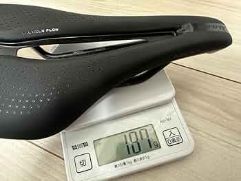 『新品未使用』GIANT FLEET SLR ジャイアント　カーボン製　サドル Amazon | Giant FlEET SLR カーボン サドル | ノーブランド品